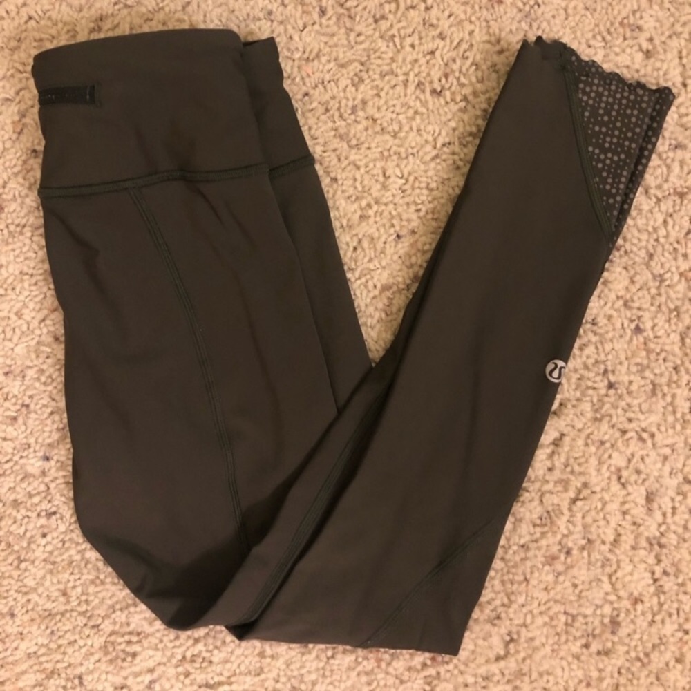 Lululemon Leggings • Size 2 • Color- Army Green
